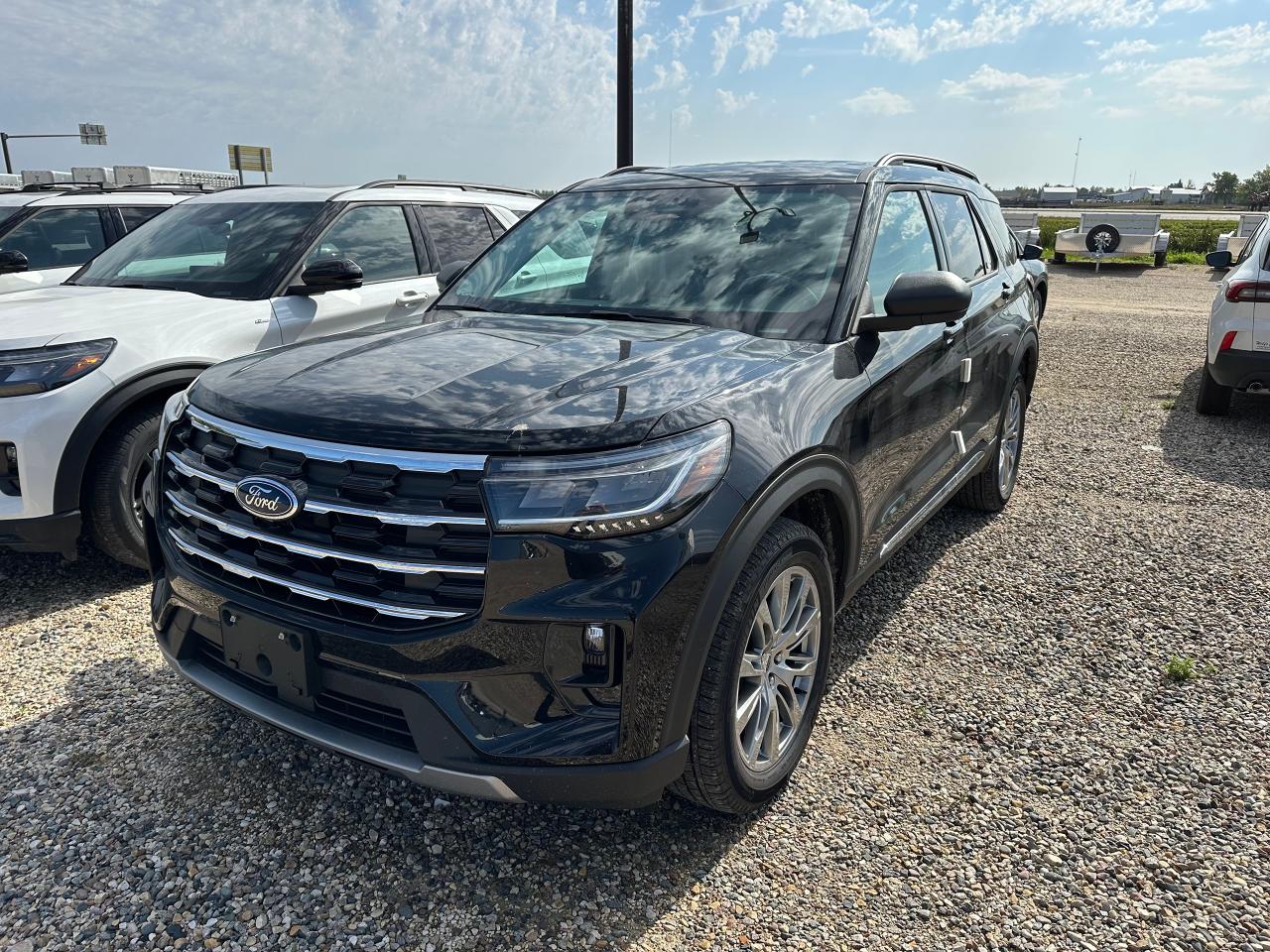 New 2025 Ford Explorer ACTIVE 4WD 200A for sale in Elie, MB