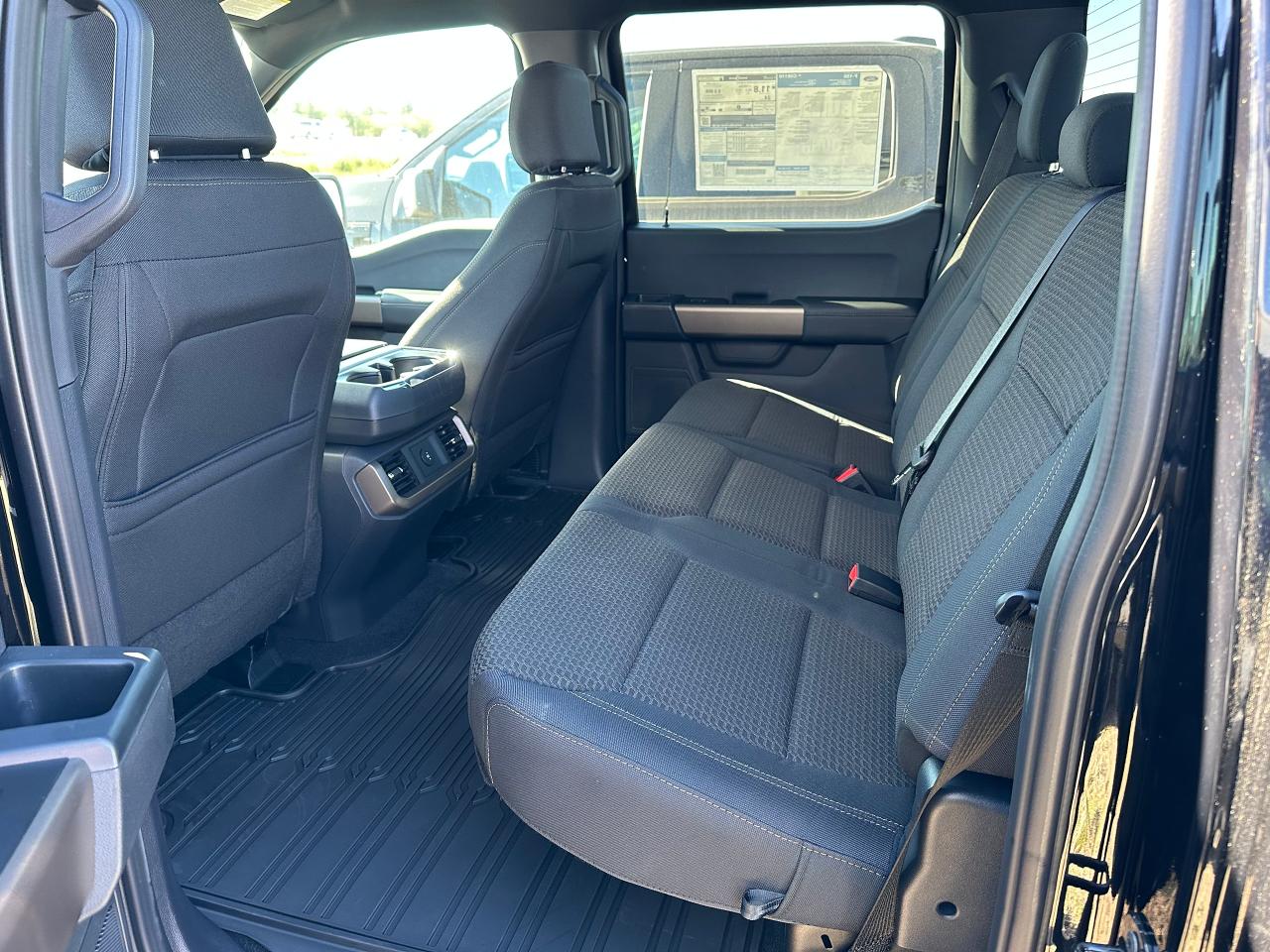 2025 Ford F-150 STX 4WD SuperCrew 5.5' Box 201A Photo5