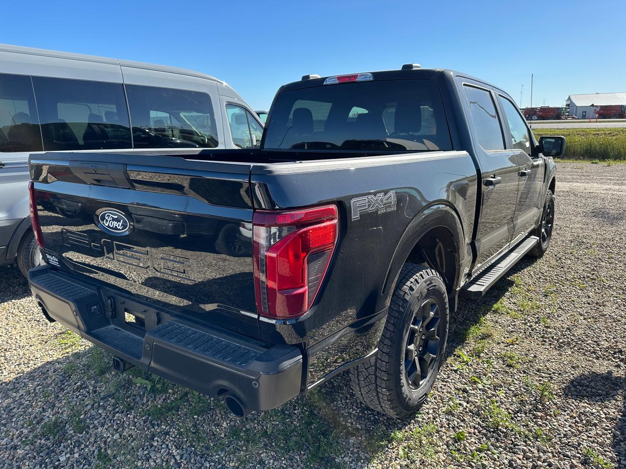 2025 Ford F-150 STX 4WD SuperCrew 5.5' Box 201A Photo3