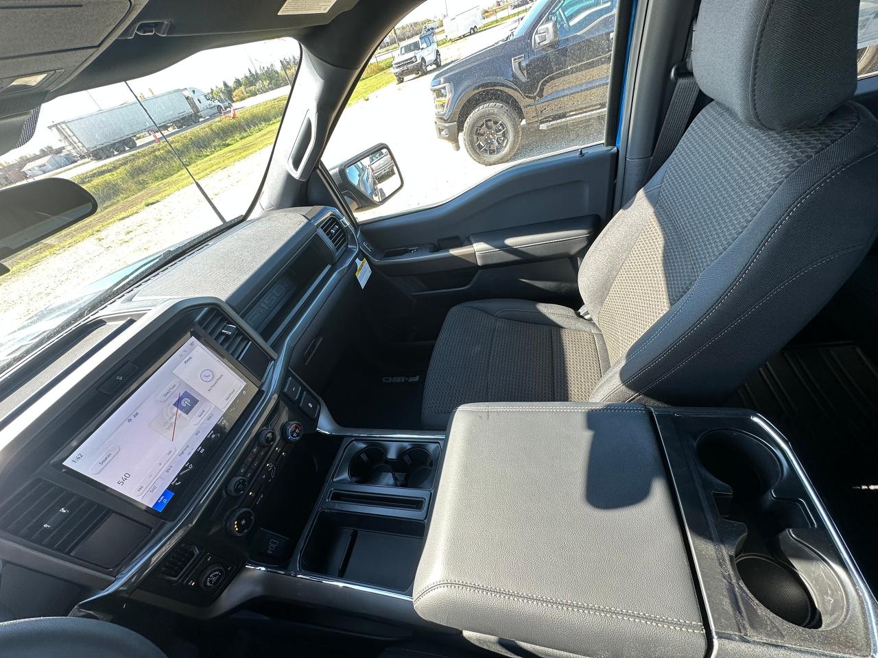 2025 Ford F-150 STX 4WD SuperCrew 5.5' Box 201A Photo5