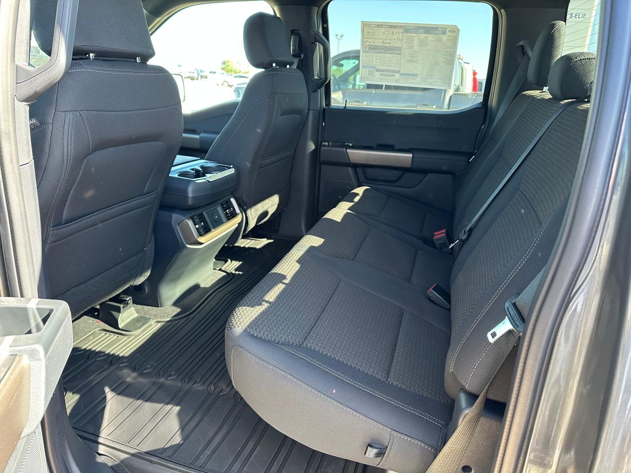 2025 Ford F-150 STX 4WD SuperCrew 5.5' Box 201A Photo4