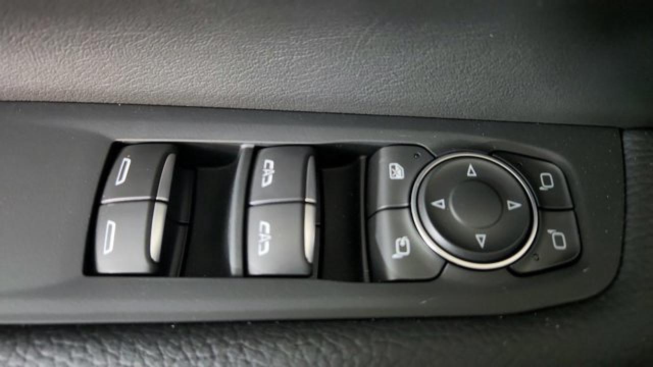 12990886