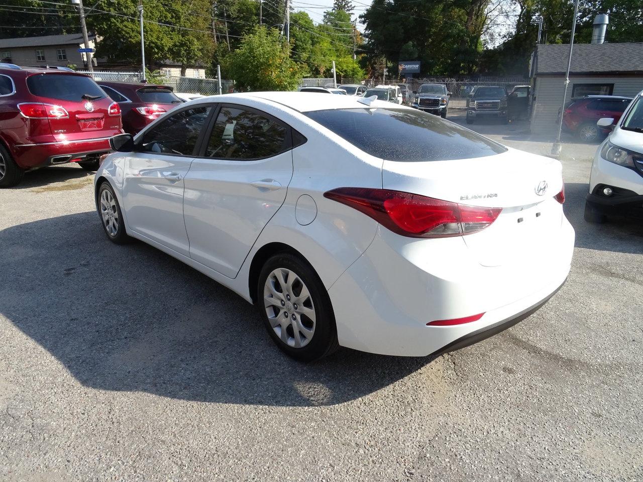 2016 Hyundai Elantra GL - Photo #8