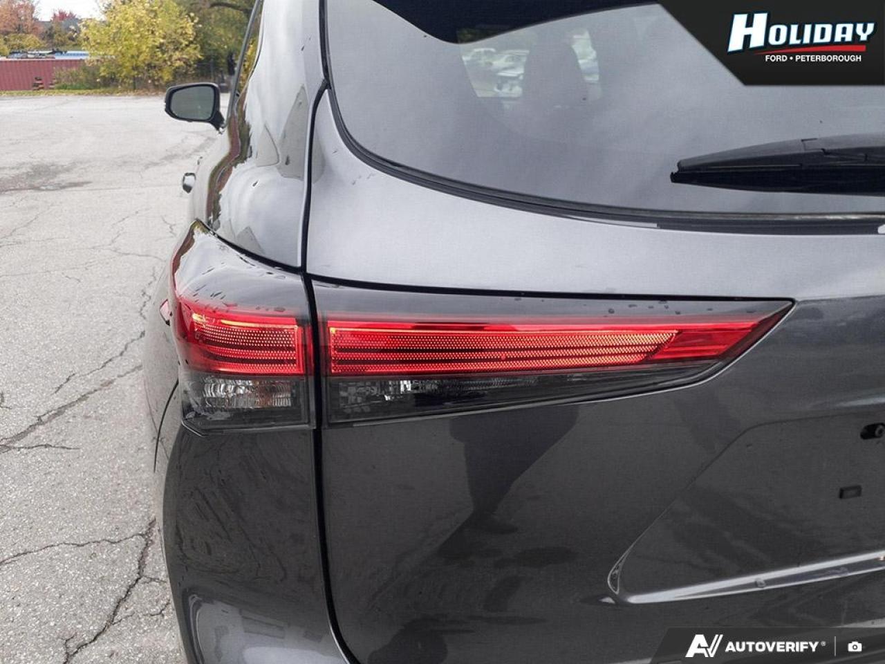 2023 Toyota Highlander Platinum Photo