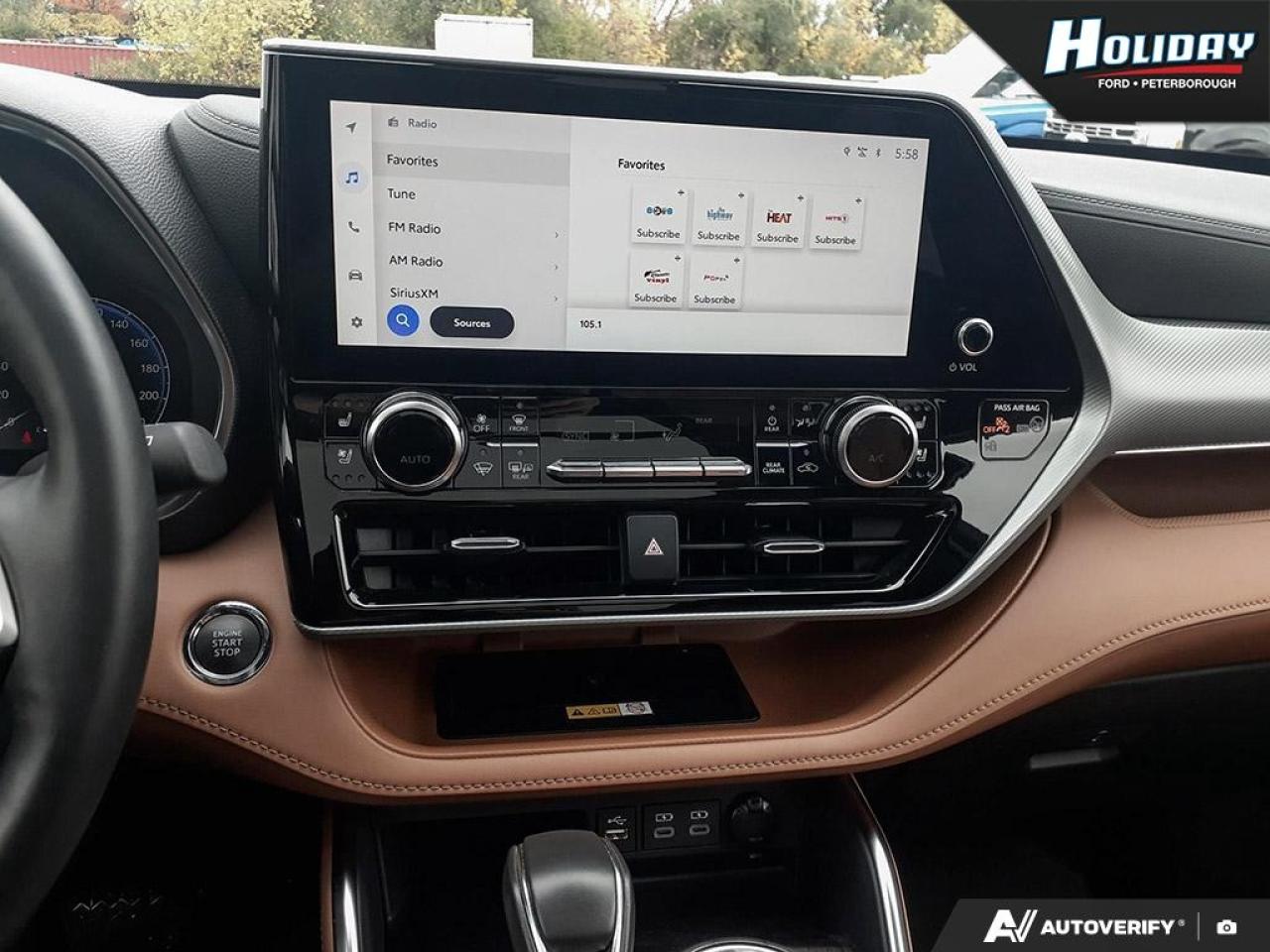 2023 Toyota Highlander Platinum Photo