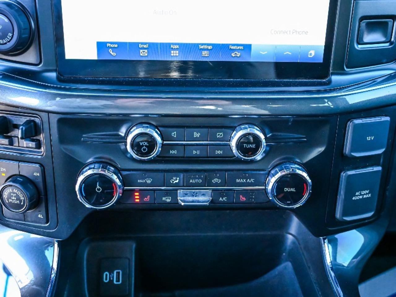 2022 Ford F-150 XLT Photo