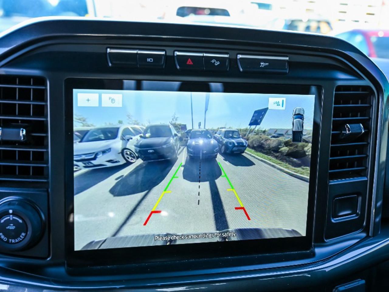 2022 Ford F-150 XLT Photo