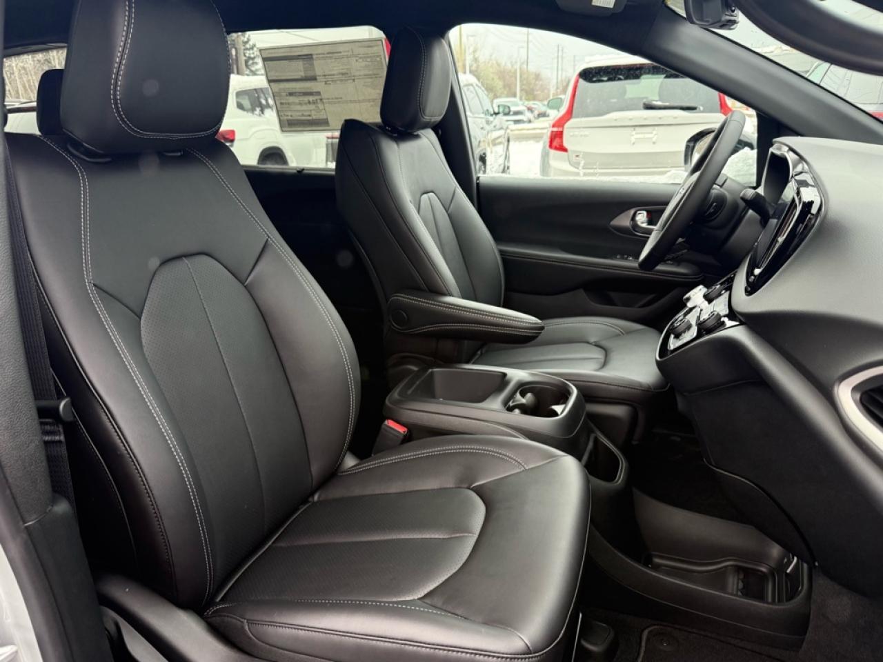 2026 Chevrolet Suburban Premier  - Leather Seats Photo