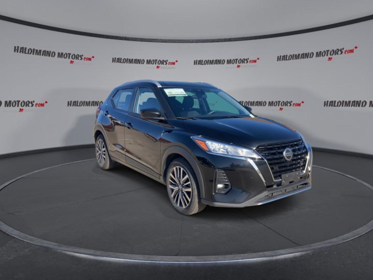 2021 Nissan Kicks SV Photo