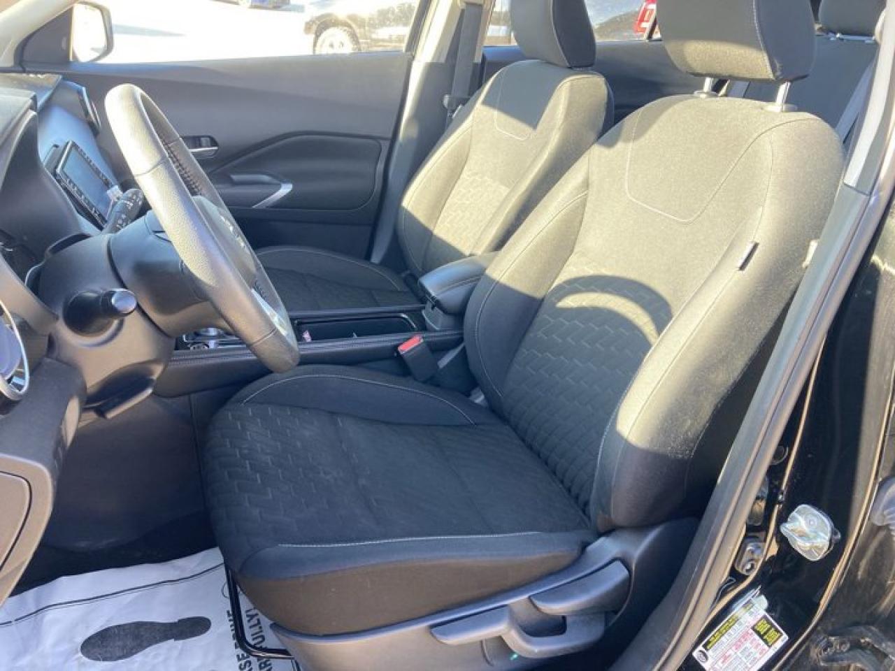 2021 Nissan Kicks SV Photo