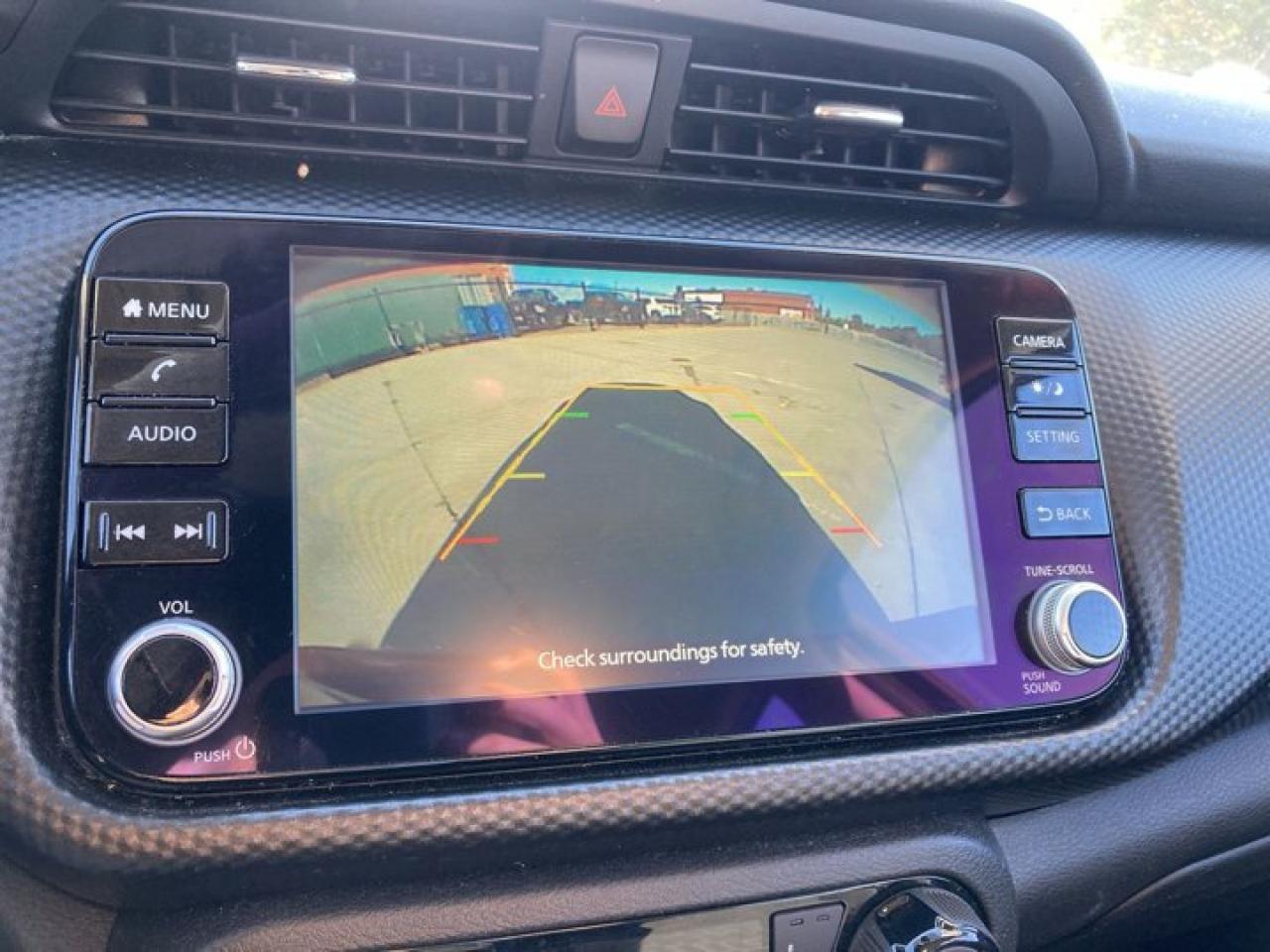 2021 Nissan Kicks SV Photo