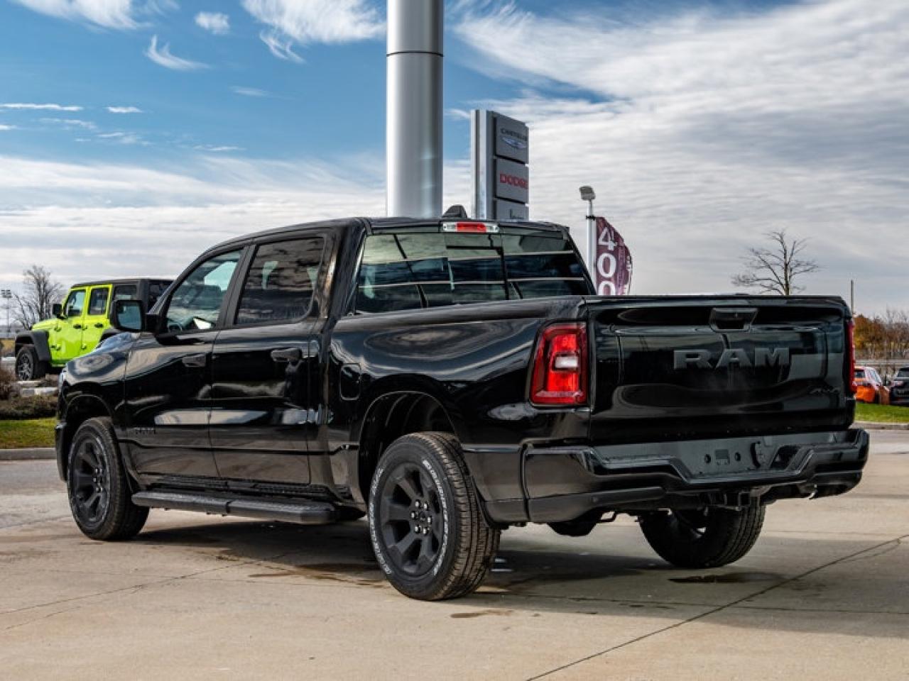2025 RAM 1500 TRADESMAN Photo