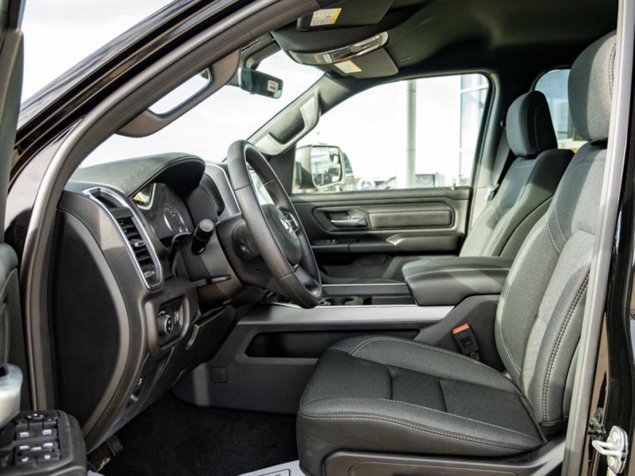 2025 RAM 1500 TRADESMAN Photo