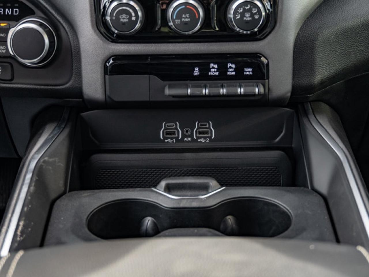 2025 RAM 1500 TRADESMAN Photo