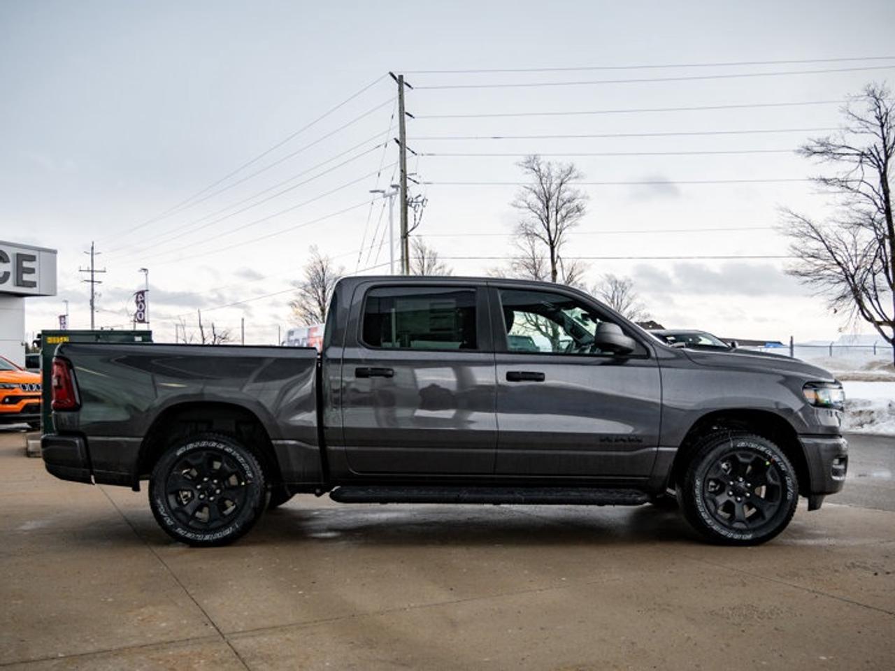 2026 RAM 1500 Express Photo