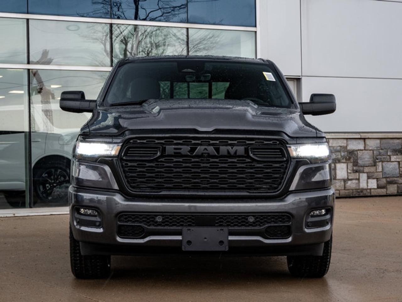 2026 RAM 1500 Express Photo