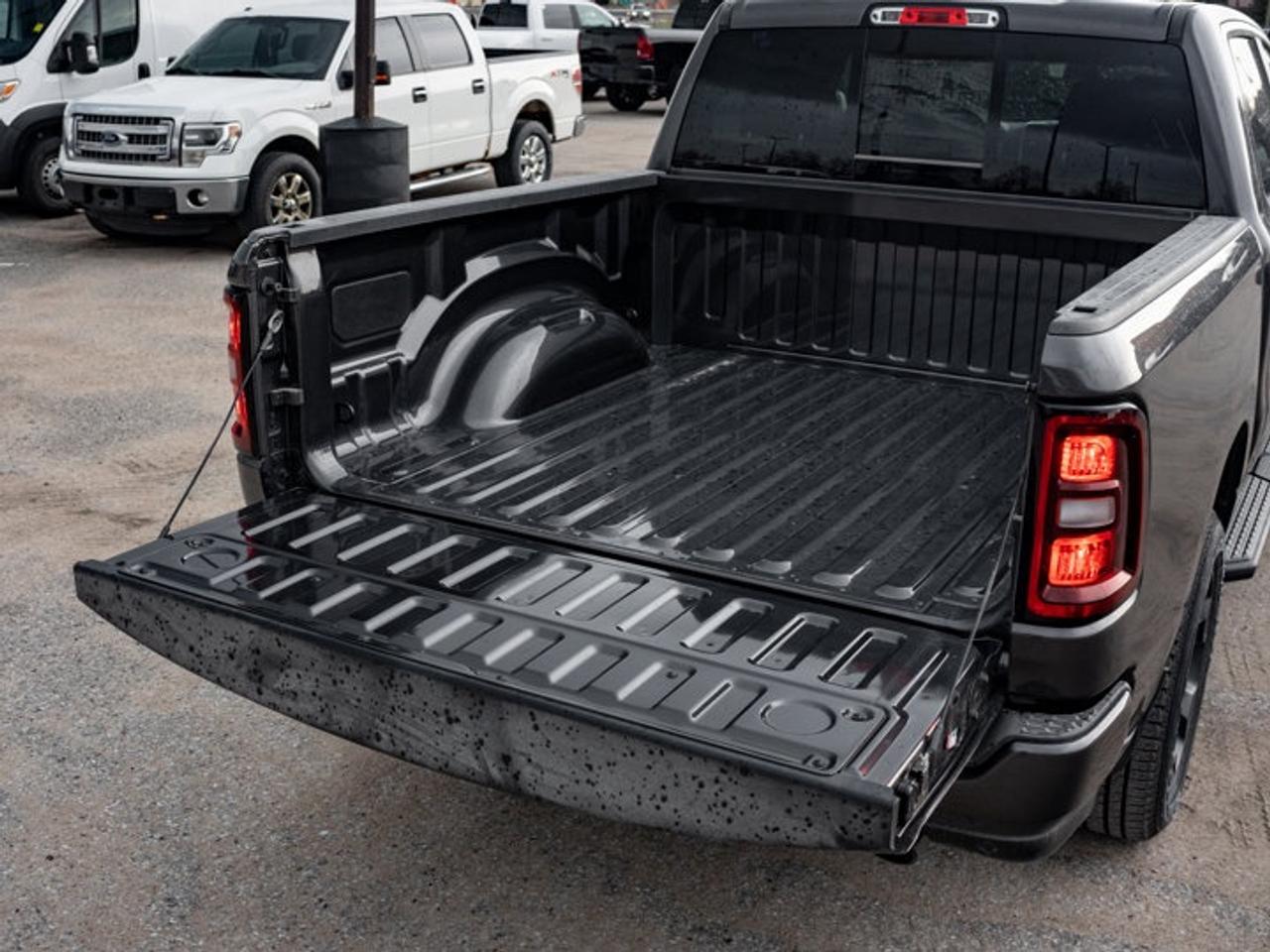2026 RAM 1500 Express Photo