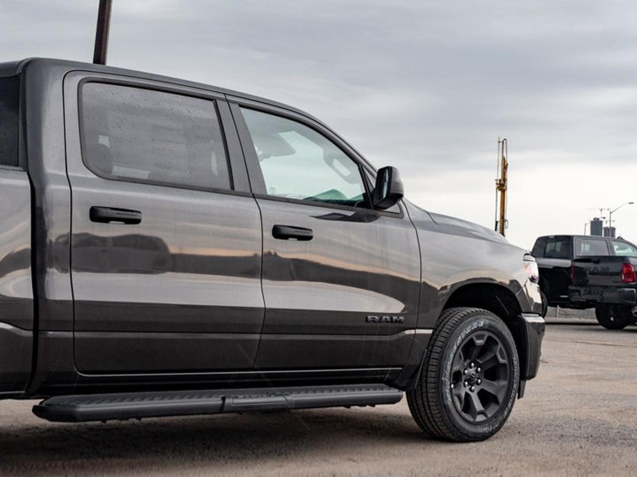 2026 RAM 1500 Express Photo
