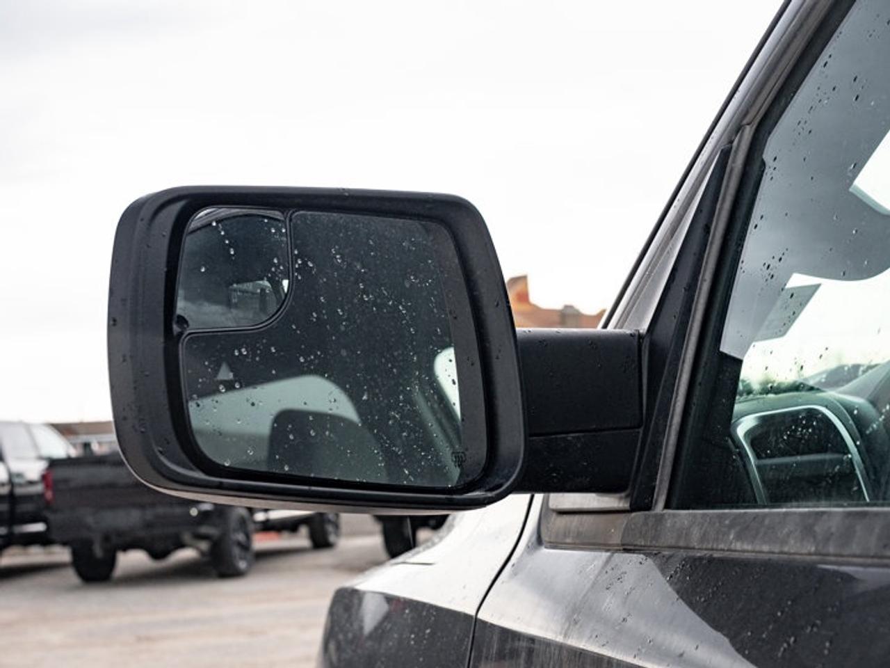 2026 RAM 1500 Express Photo