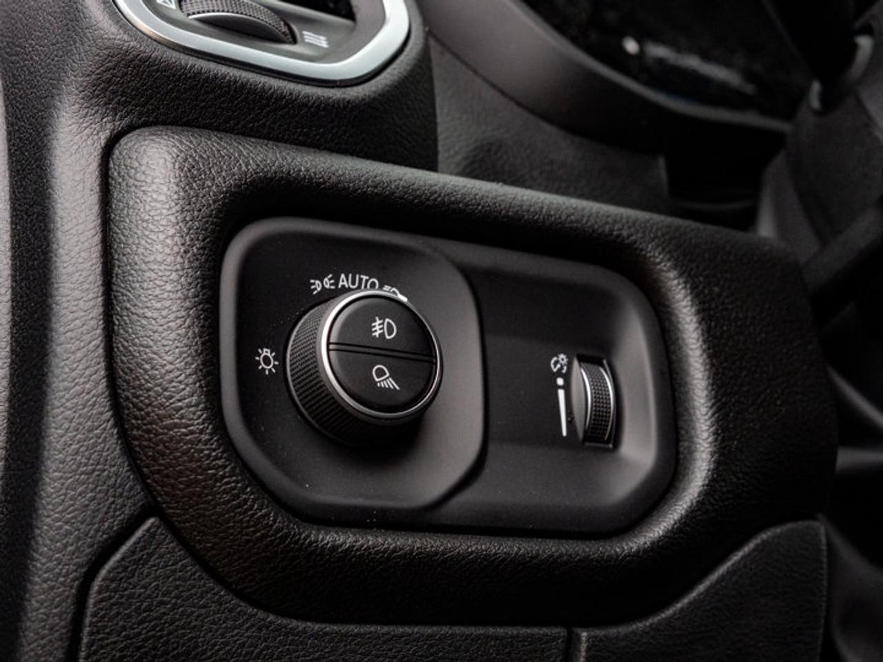 2026 RAM 1500 Express Photo