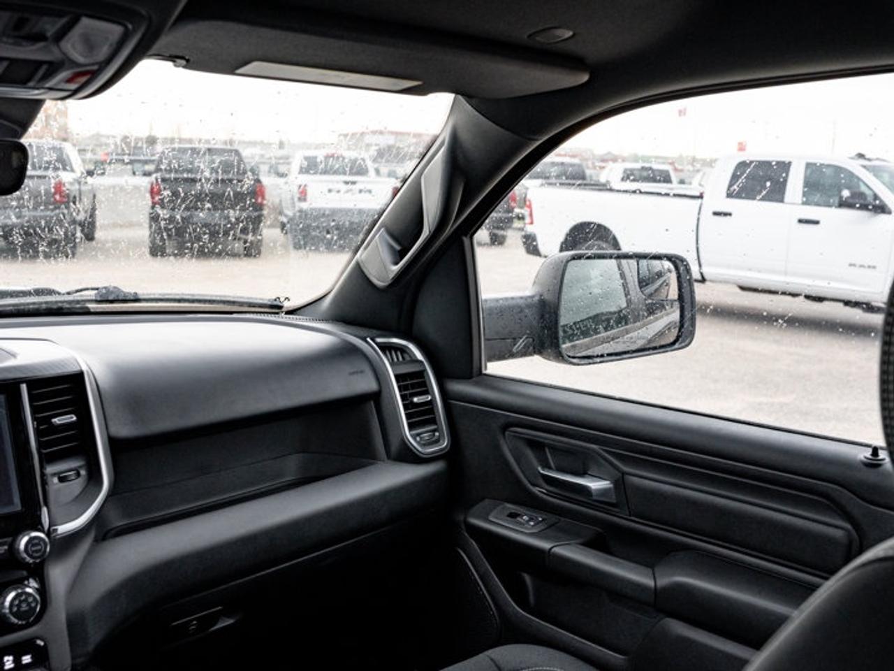 2026 RAM 1500 Express Photo