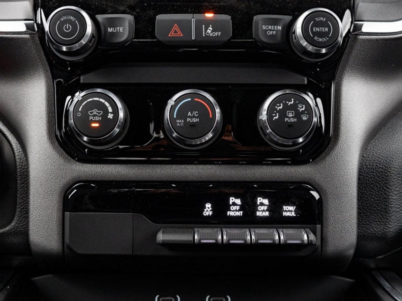 2026 RAM 1500 Express Photo