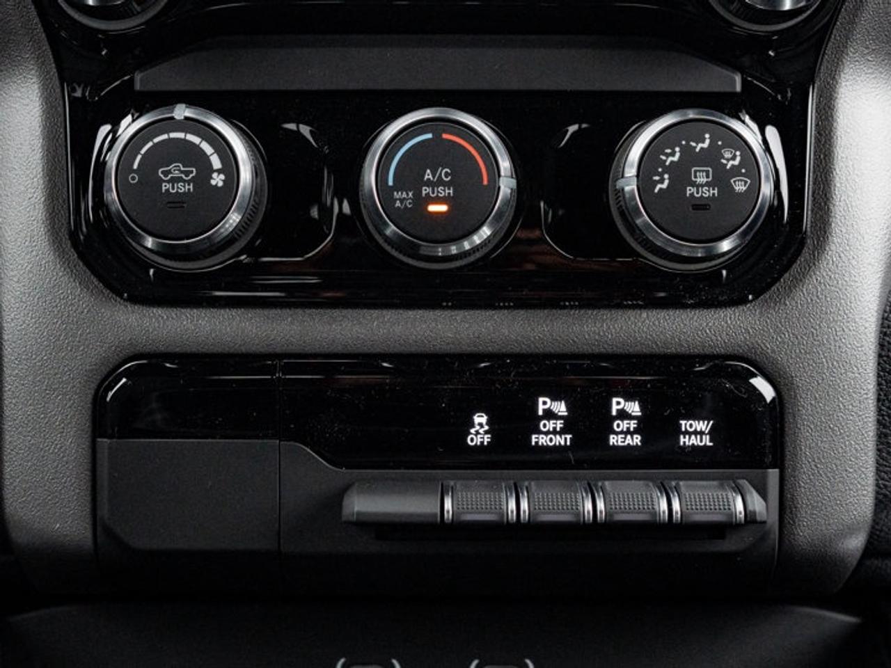 2026 RAM 1500 Express Photo