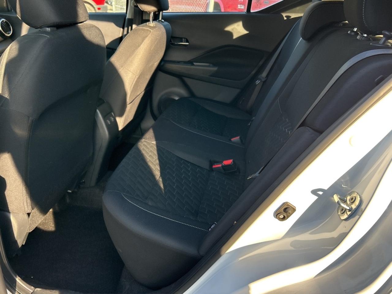 2023 Nissan Kicks SV  ** BLACK TOP ** Photo