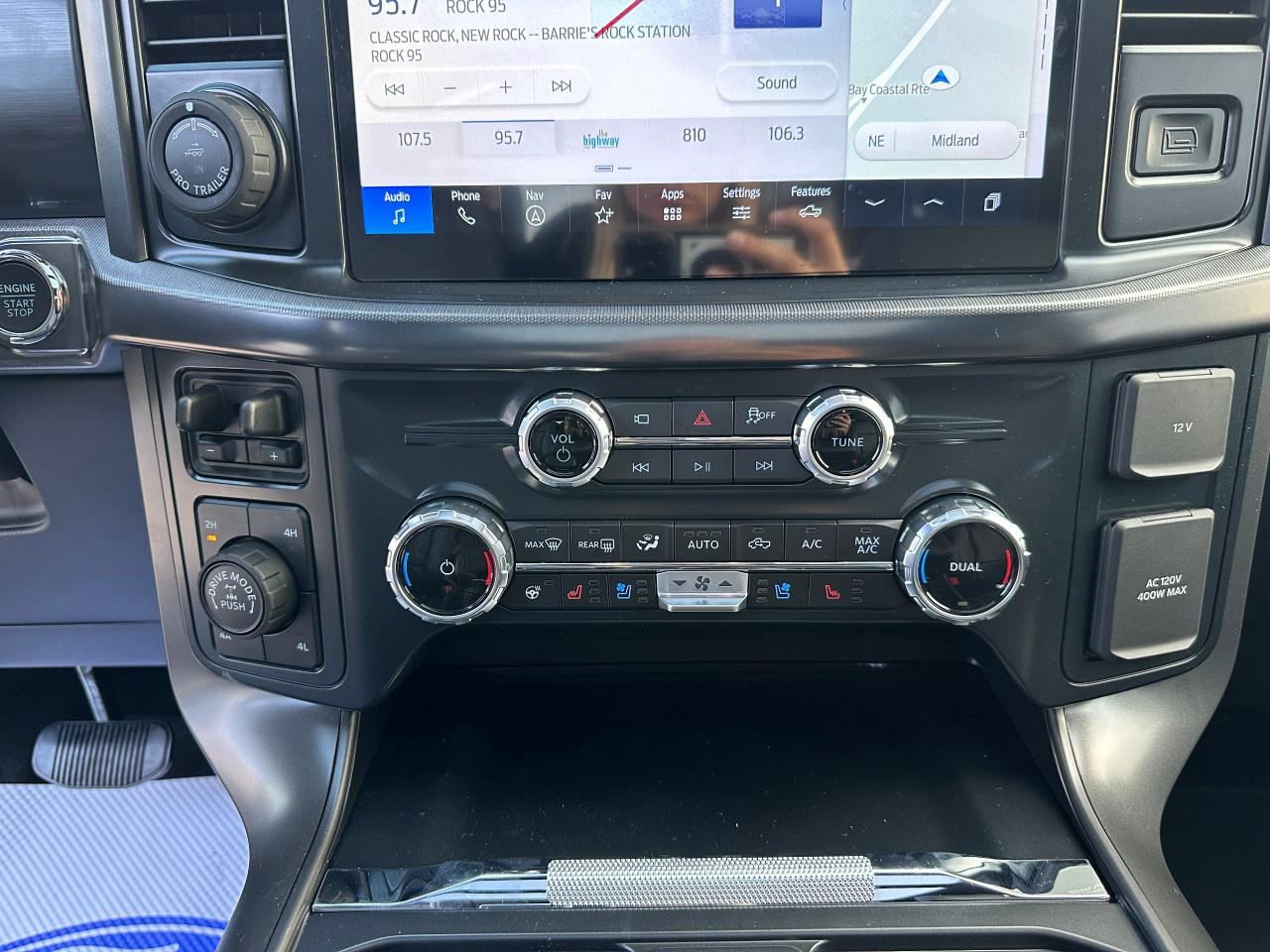 2025 Ford F-150 Lariat 4WD SuperCrew 5.5' Box Photo