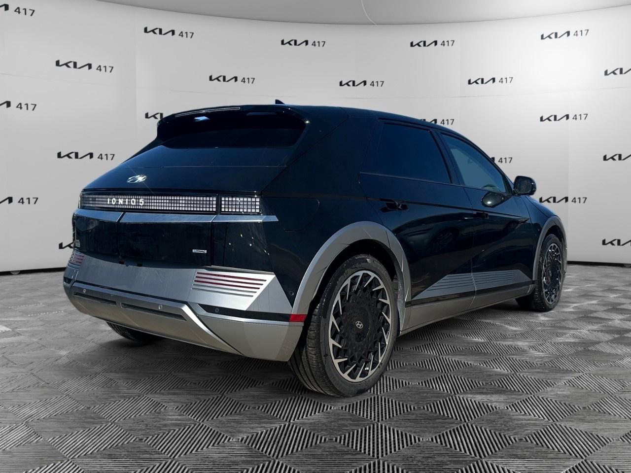 2023 Hyundai IONIQ 5 Preferred AWD Long Range w/Ultimate Pkg Photo4