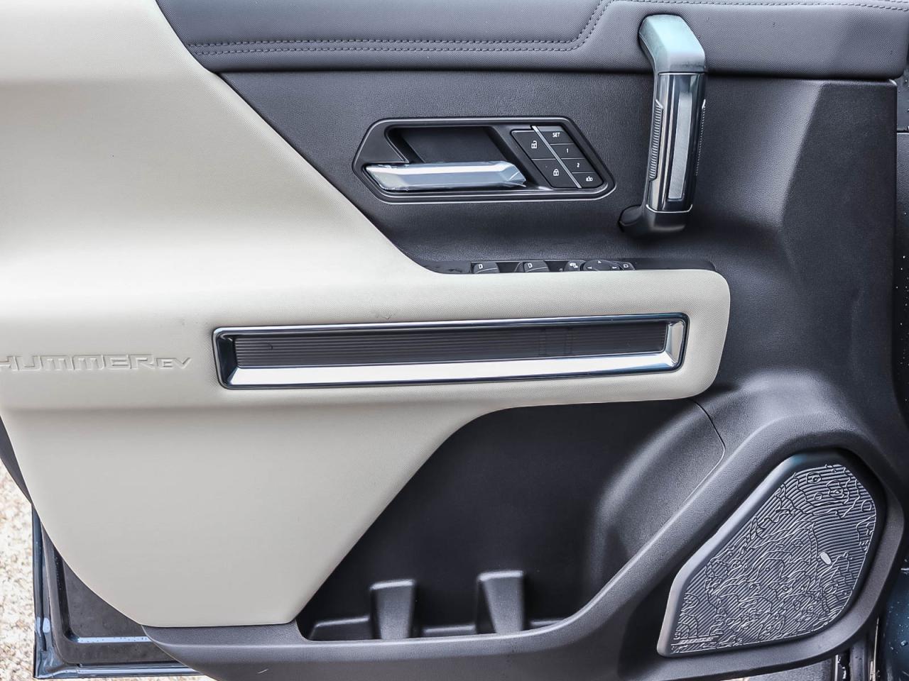 2026 GMC HUMMER EV SUV 3X Photo