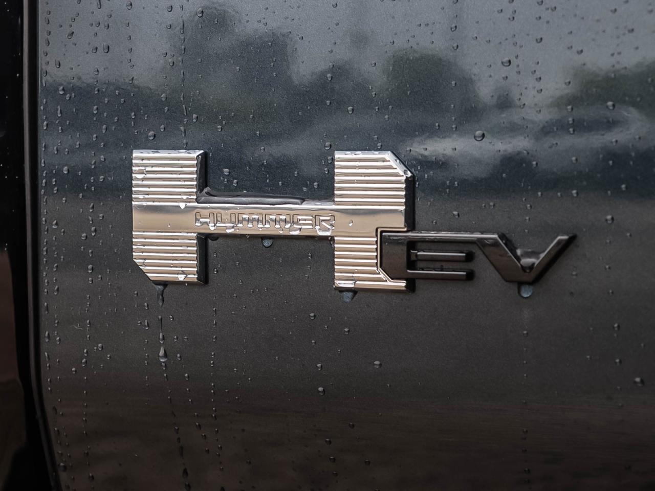 2026 GMC HUMMER EV SUV 3X Photo