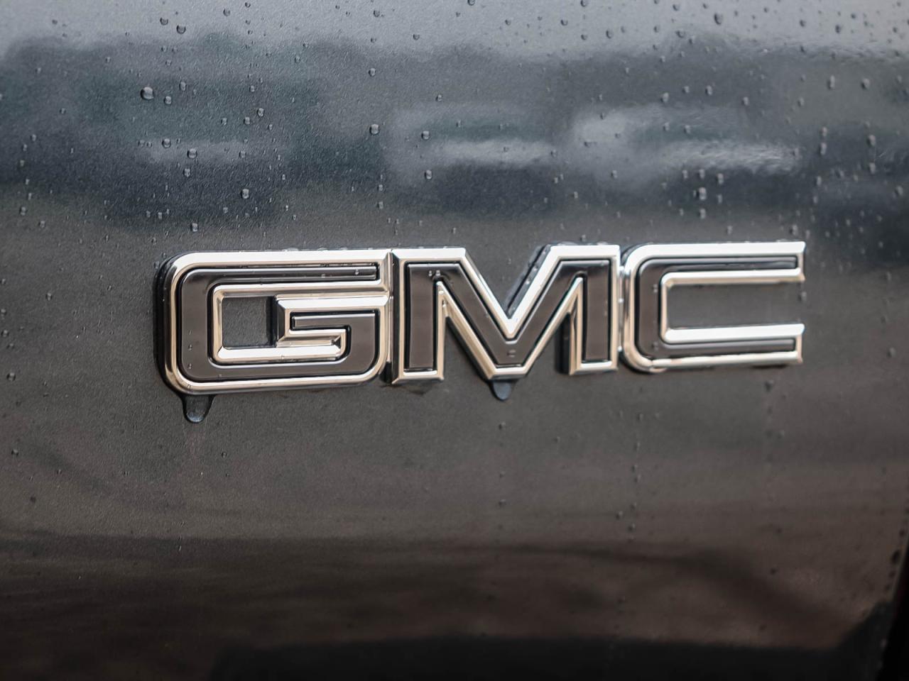 2026 GMC HUMMER EV SUV 3X Photo