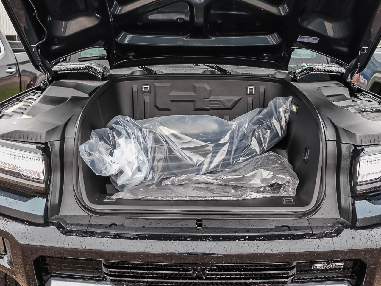 2026 GMC HUMMER EV SUV 3X Photo