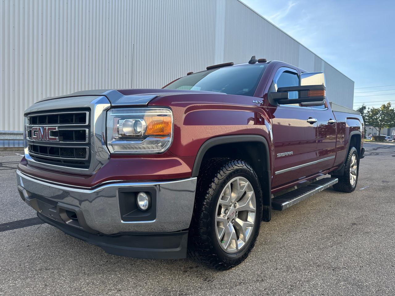 2015 GMC Sierra 1500 SLT LOADED ( EXTRA CLEAN ) Photo2