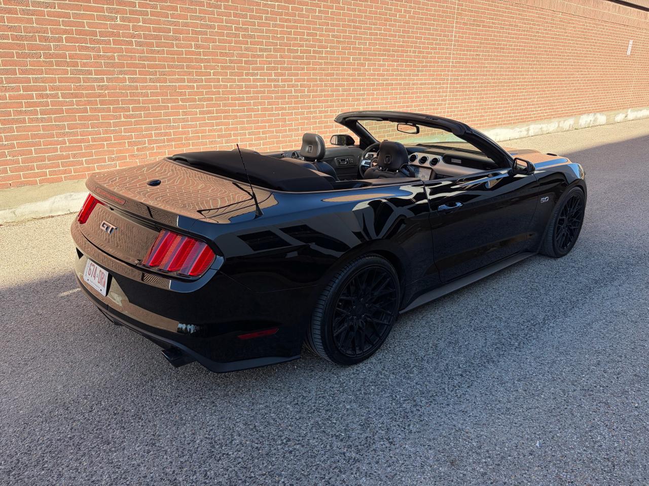 2017 Ford Mustang GT Premium - Photo #10