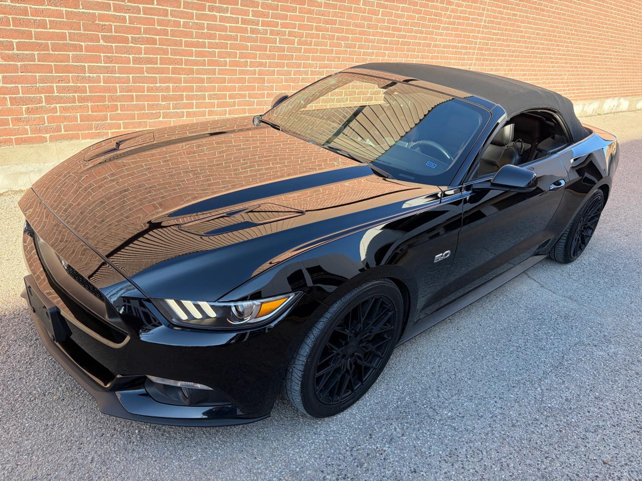 2017 Ford Mustang GT Premium - Photo #5