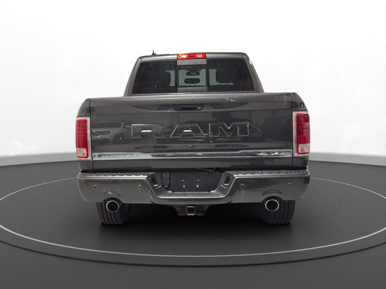 2018 RAM 1500 Limited 4x4 Crew Cab 5'7" Box *Ltd Avail* - Photo #5