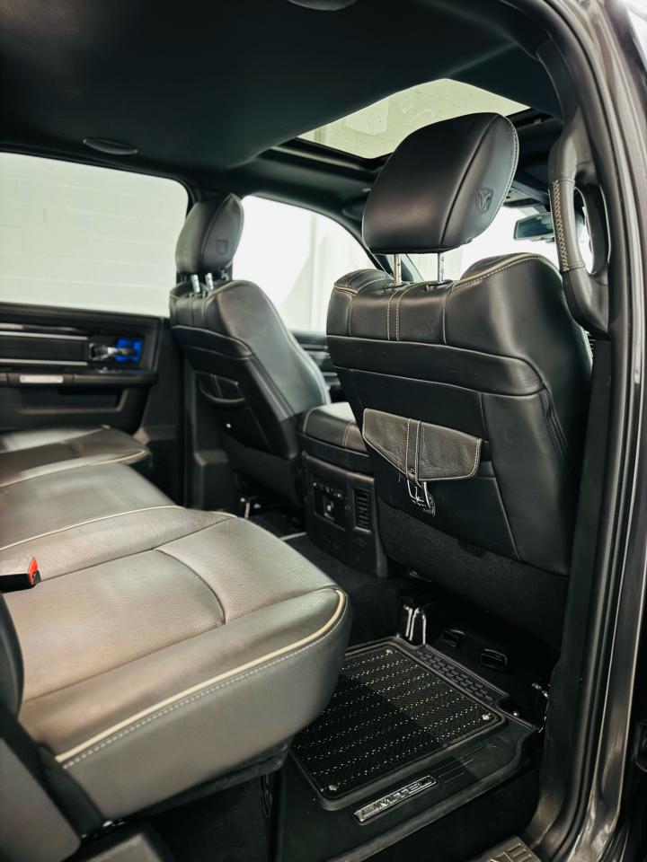 2018 RAM 1500 Limited 4x4 Crew Cab 5'7" Box *Ltd Avail* - Photo #16