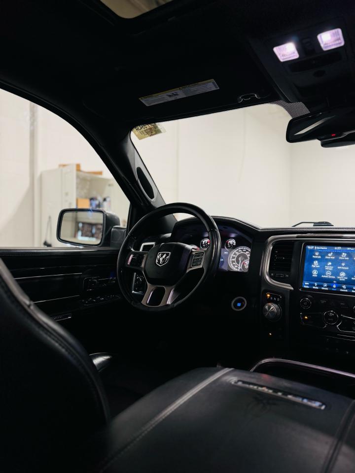 2018 RAM 1500 Limited 4x4 Crew Cab 5'7" Box *Ltd Avail* - Photo #18