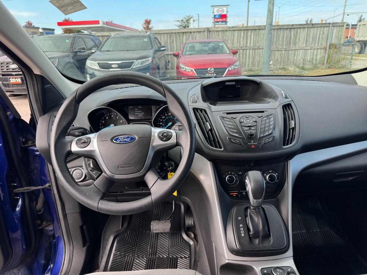 2016 Ford Escape SE, AUTO, 4 CYL, NEEDS TRANSMISSION REPAIR, AS IS - Photo #14