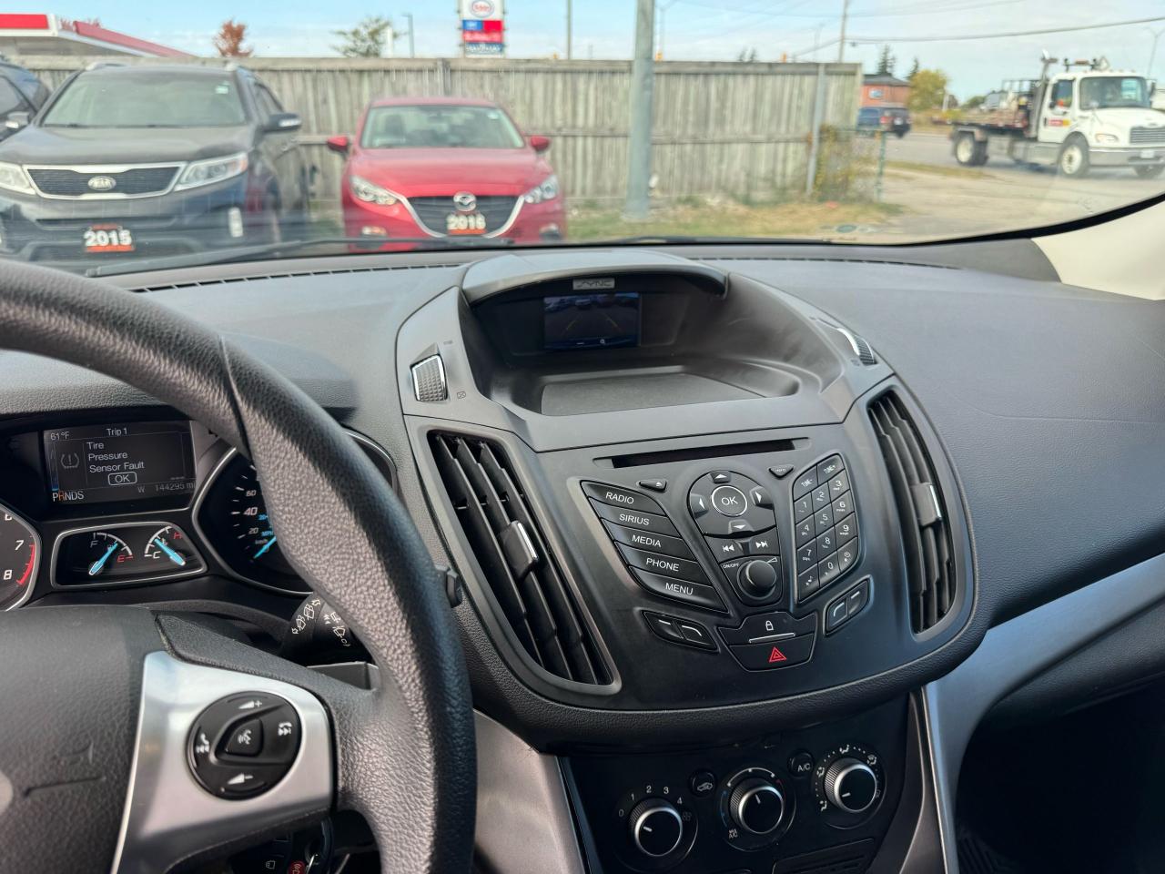2016 Ford Escape SE, AUTO, 4 CYL, NEEDS TRANSMISSION REPAIR, AS IS - Photo #15