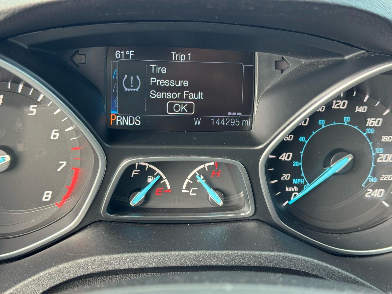 2016 Ford Escape SE, AUTO, 4 CYL, NEEDS TRANSMISSION REPAIR, AS IS - Photo #16