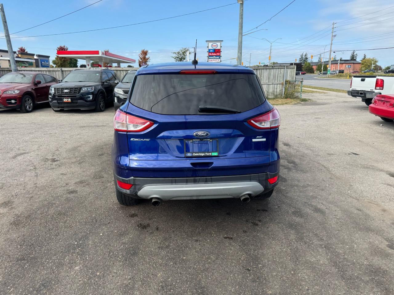 2016 Ford Escape SE, AUTO, 4 CYL, NEEDS TRANSMISSION REPAIR, AS IS - Photo #4