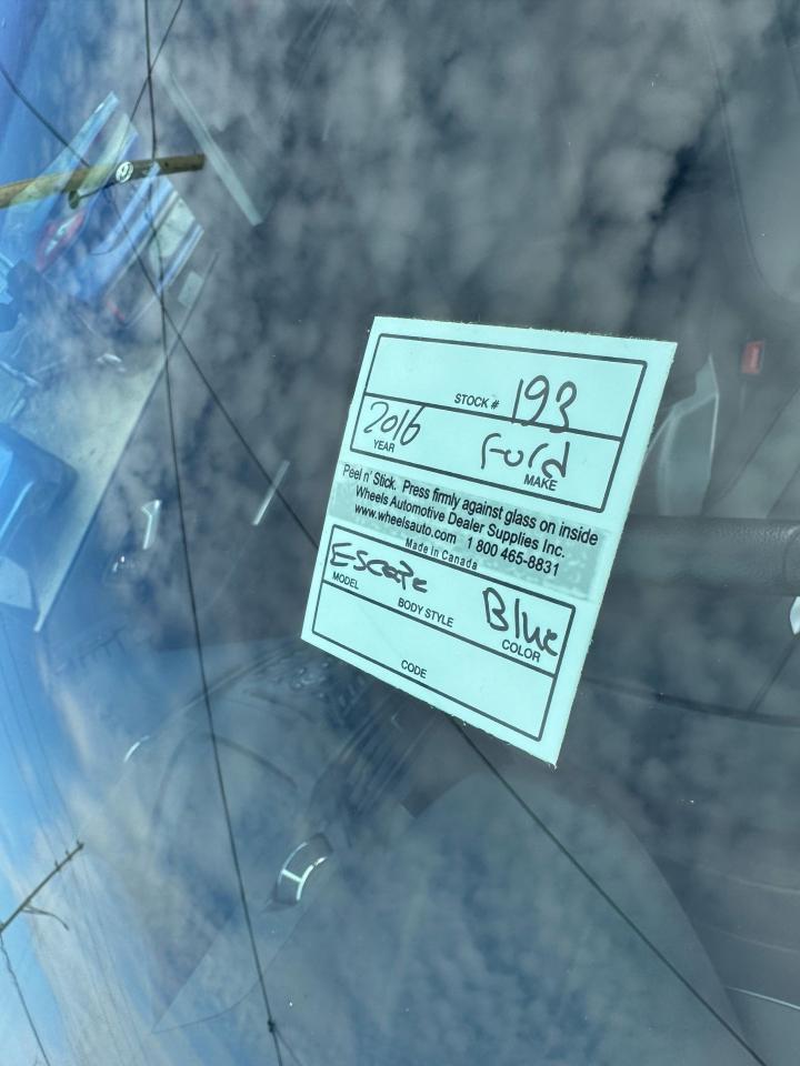 2016 Ford Escape SE, AUTO, 4 CYL, NEEDS TRANSMISSION REPAIR, AS IS - Photo #18
