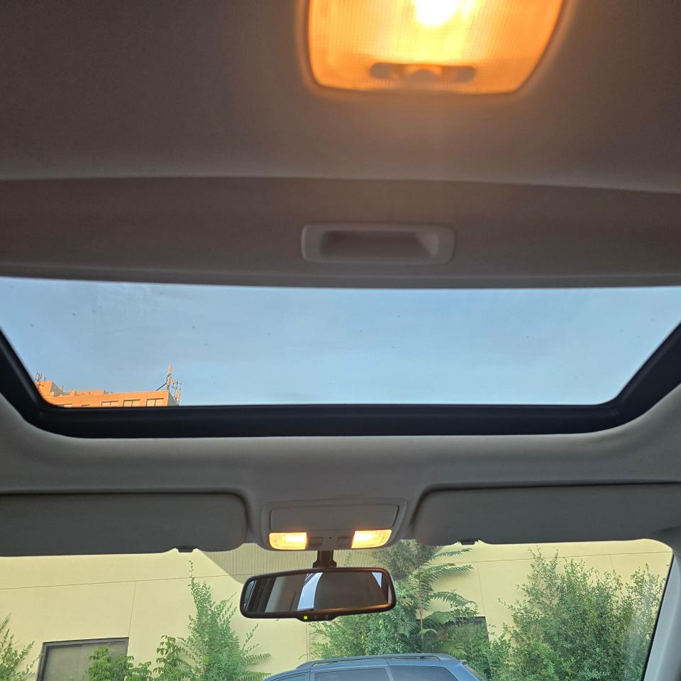 2014 Honda CR-V Touring - Photo #15