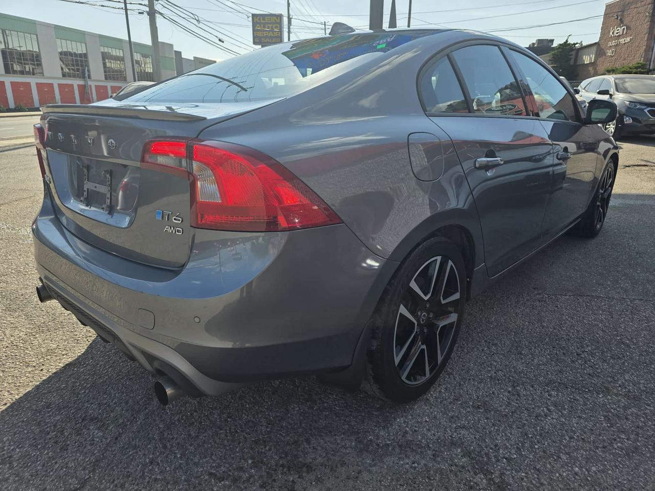 2018 Volvo S60 T6 AWD Dynamic Photo