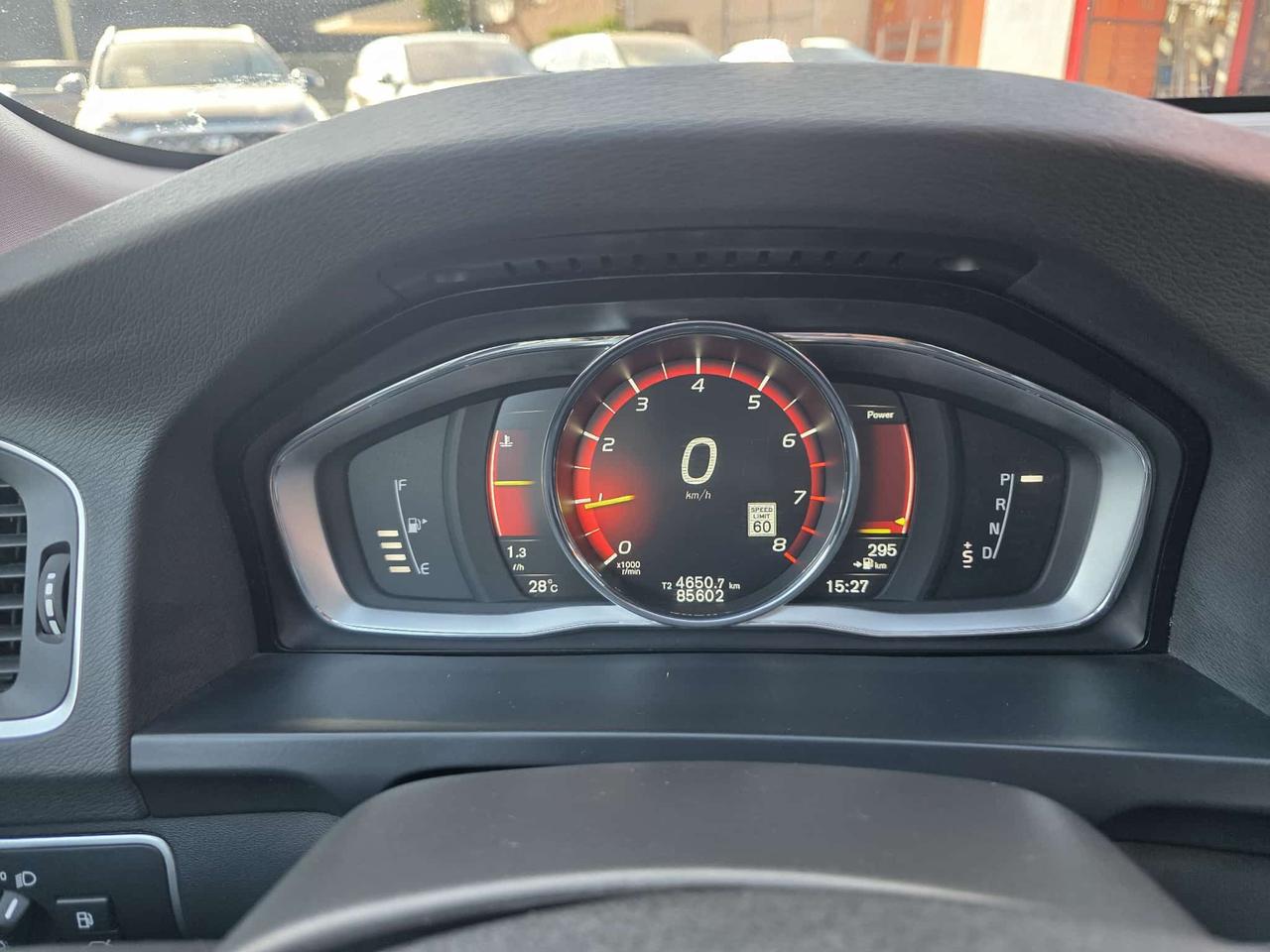 2018 Volvo S60 T6 AWD Dynamic Photo