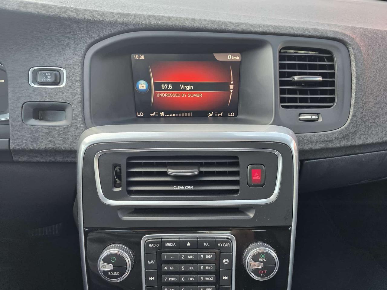 2018 Volvo S60 T6 AWD Dynamic Photo
