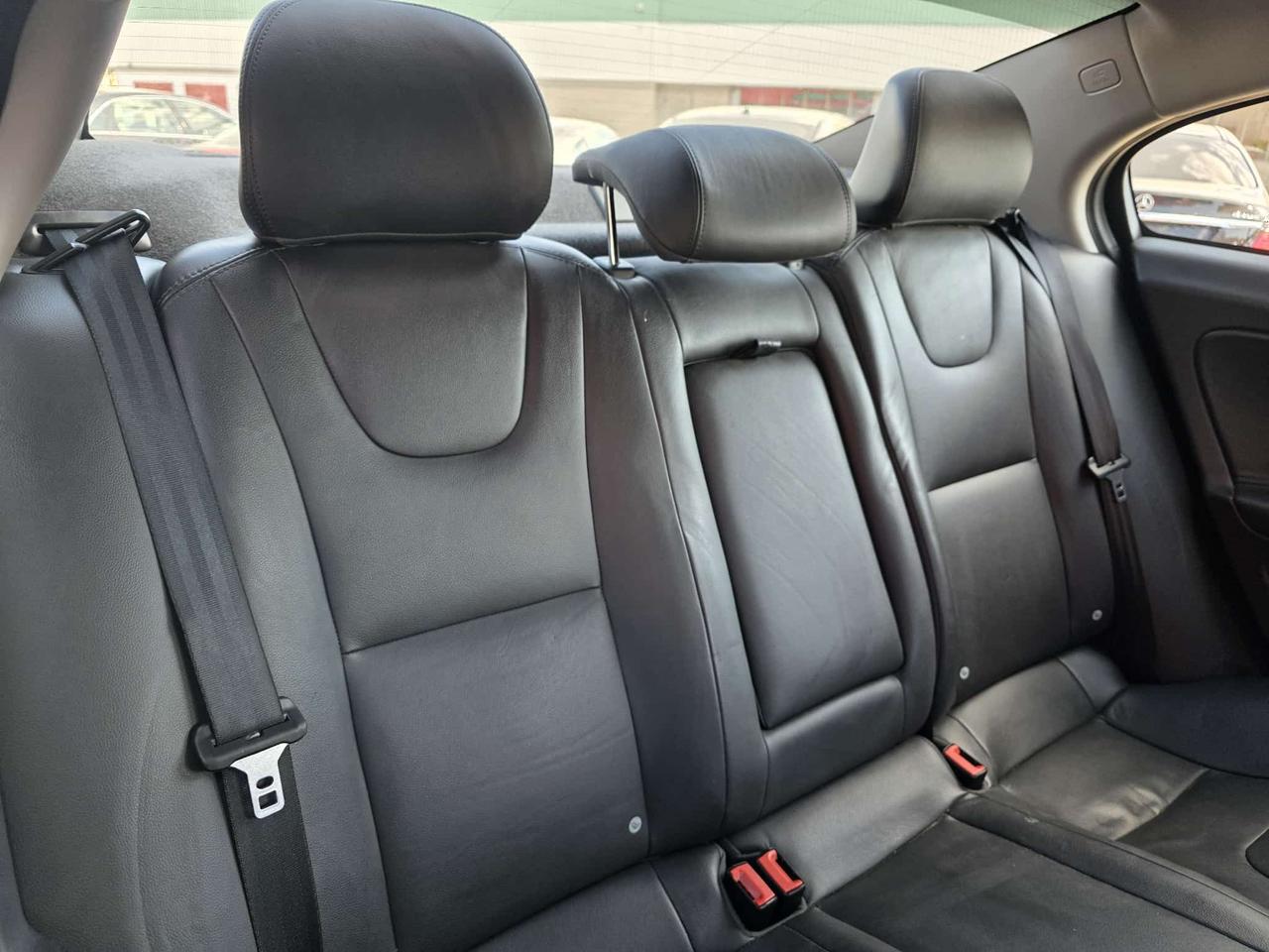 2018 Volvo S60 T6 AWD Dynamic Photo
